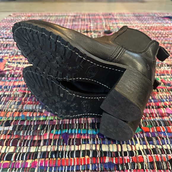 Frye Leather Boots 7 - Picture 4 of 5